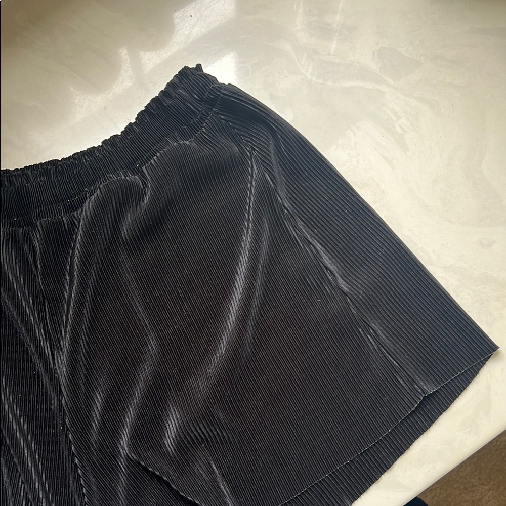 Black Pleated Shorts